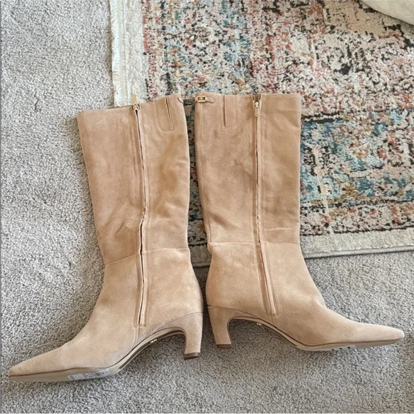 Sam Edelman Molly Light Golden Caramel Suede Kitten Heel Boot - Picture 3 of 6